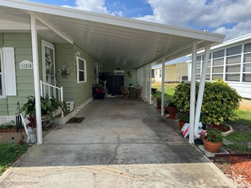 125 Rigi Slope Drive a Winter Haven, FL Mobile or Manufactured Home for Sale